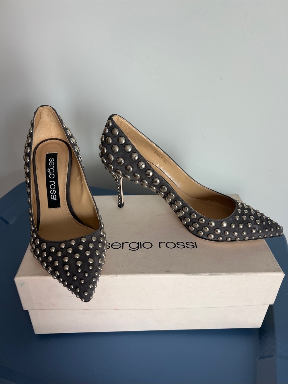 Sergio Rossi silver studded gray suede pointed toe high heels 38 modern unique